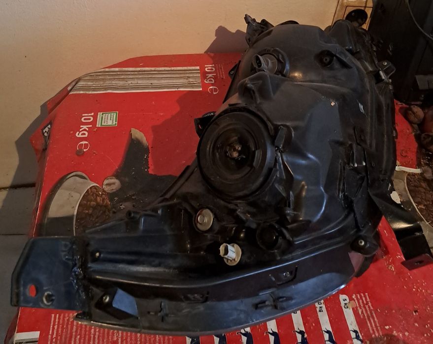 Продавам фарове Хонда CR V