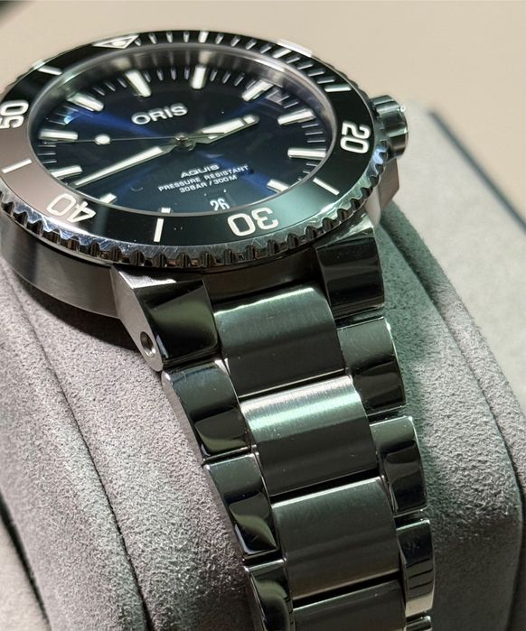 Продаются Oris Aquis Date 43,5 mm