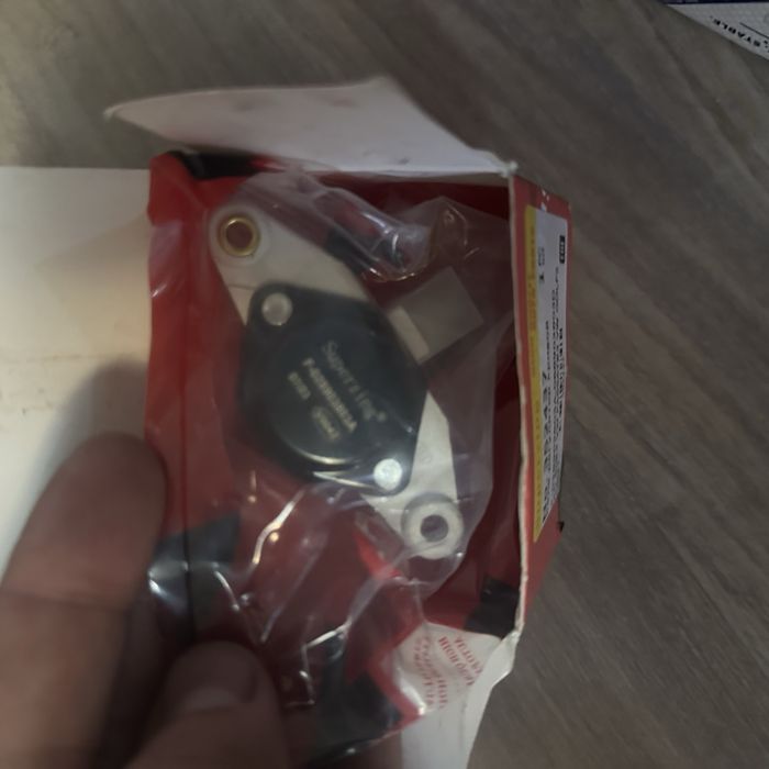 Продаю авто запчасти