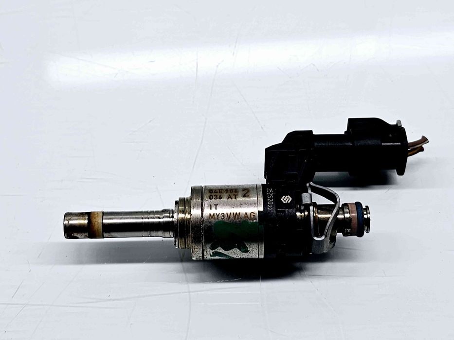 Injector Seat Leon (5F1) [Fabr 2012-2018] 04E906036AT 1.3 Benz DKLD 70