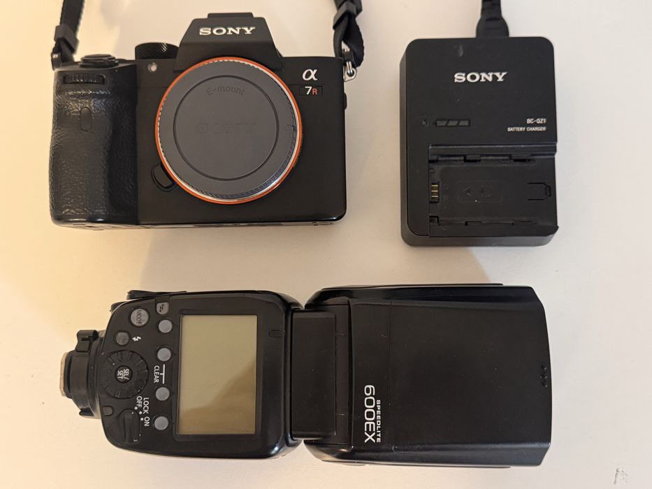 Sony A7R III Full‑Frame 42 MP, stare foarte bună
