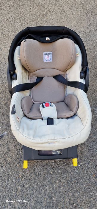 Peg Perego - Carut si Scoica cu isofix