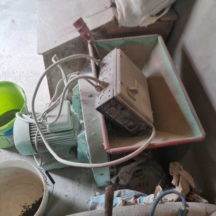 Vand moara cereale adusa din Germania..