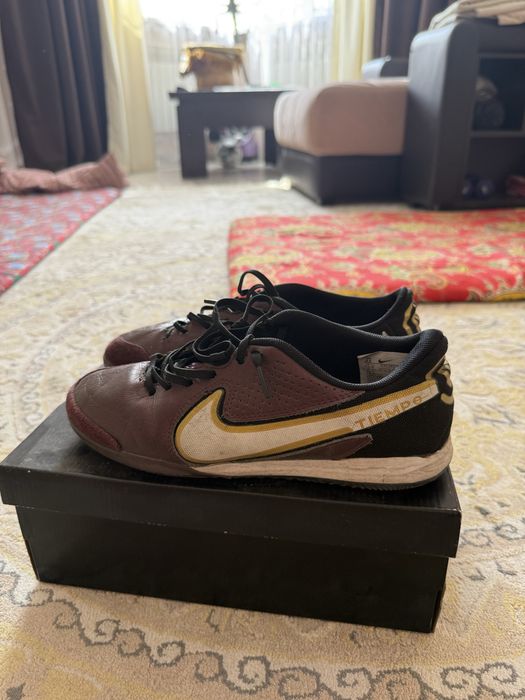 Футзалки Nike 39 размер