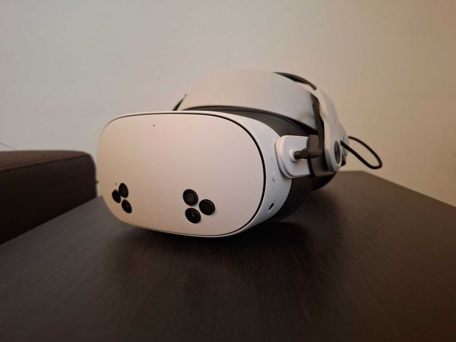 Meta Quest 3s 128GB + Halo Strap + Lentile de vedere + Alte accessorii