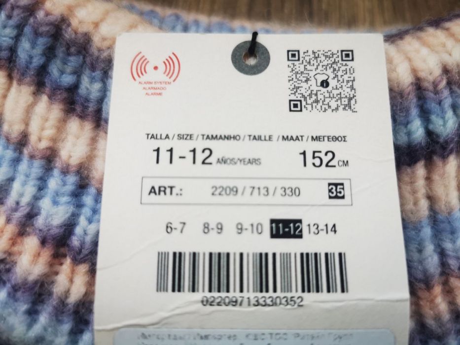Zara новое платье, свитер и джинсы