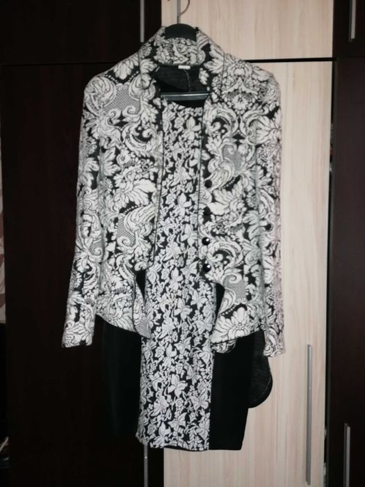 Рокля и сако, размер S-M