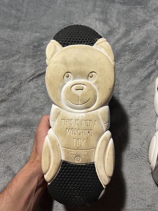 Adidasi Moschino