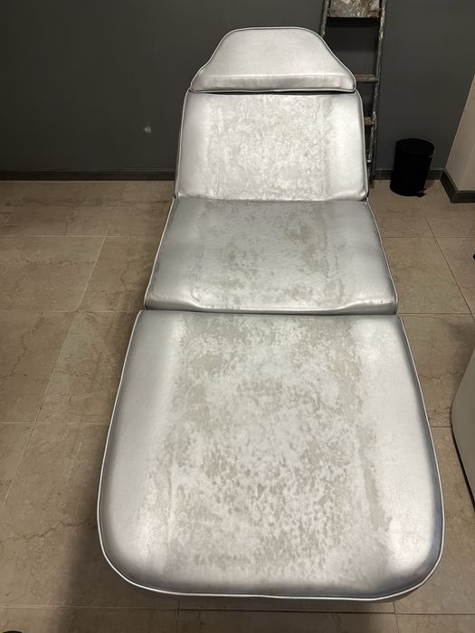 Козметична кушетка