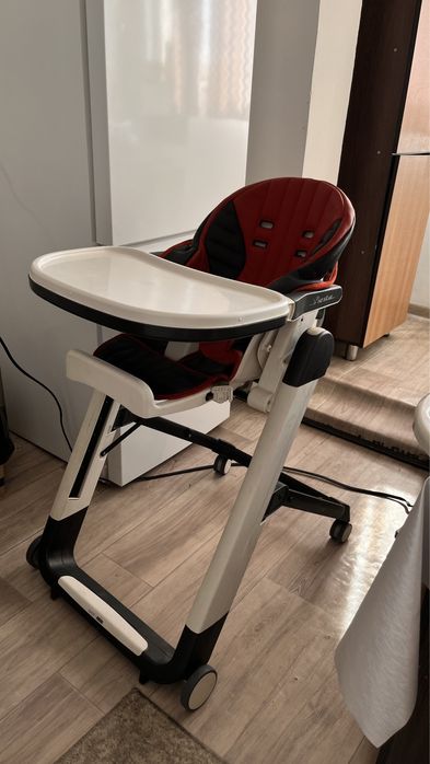 Детский стульчик для кормления