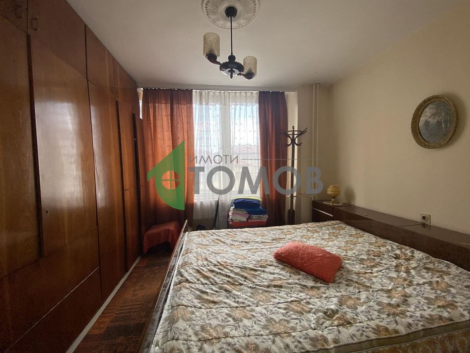 Продава се Тристаен апартамент в Шумен, Център - 90 кв.м за 1332 €/кв.м - Снимка #4