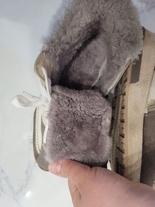 зимние кроссовки