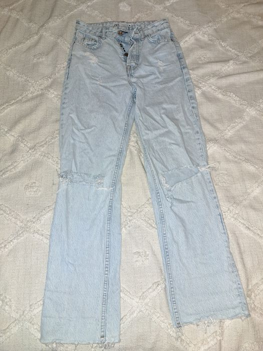 Два чифта дамски дънки