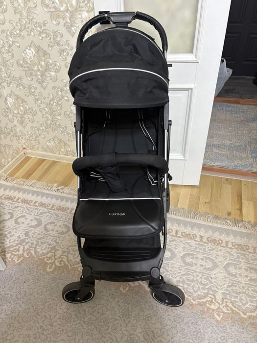 Продам прогулочную коляску