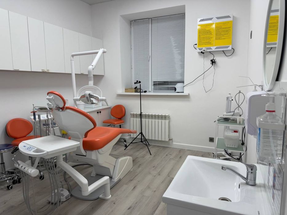 Продается действующая стоматология.