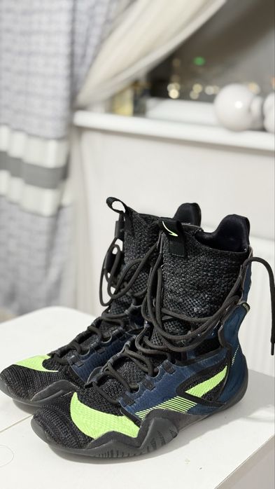 Nike HyperKO 2.0 в расцветке "неон".