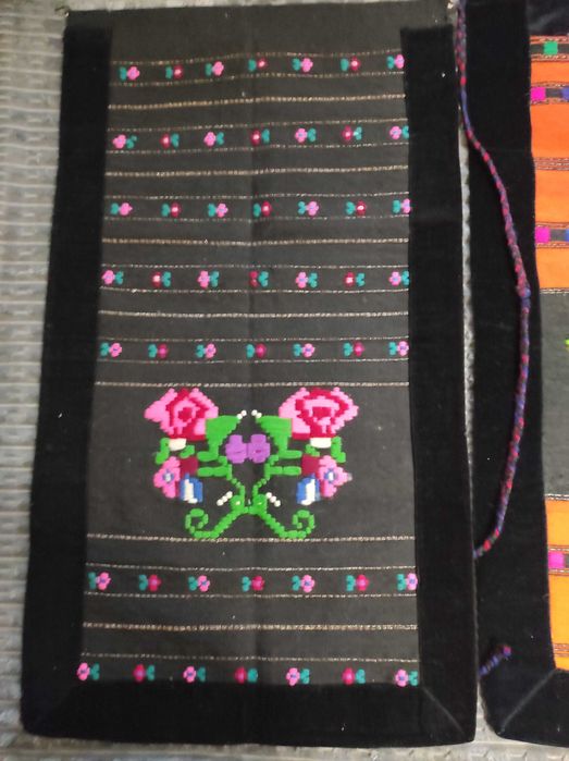 Старинни престилки и възглавници