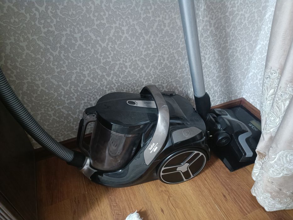 Пылесос с насадками  TEFAL