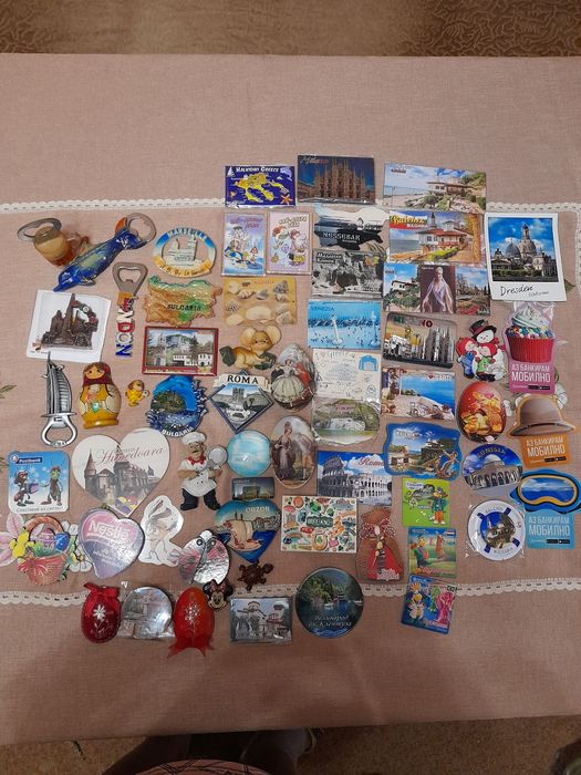 Аудио касети,календарчета,обици,гердани и др.