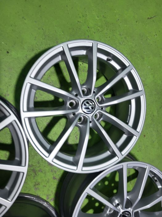 17 5x112 Vw Passat Tiguan Touran Caddy Golf 5х112