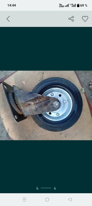 Vând moped Piaggio ciao și roti de cărucior de marchet