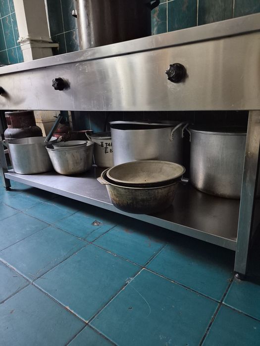 Продам газ плиту