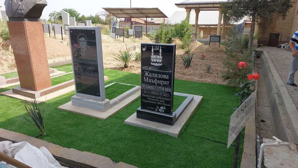 Памятники из мрамора и гранита