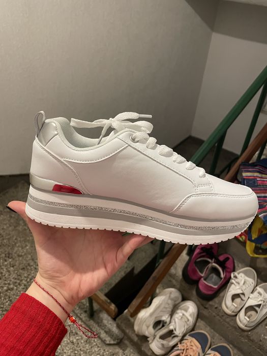 Дамски маратонки 39 номер