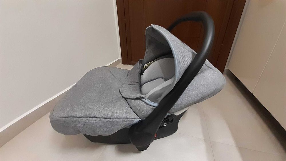 Детски /бебешки кош за кола с адаптери за количка Bexa Ideal New 2 в 1