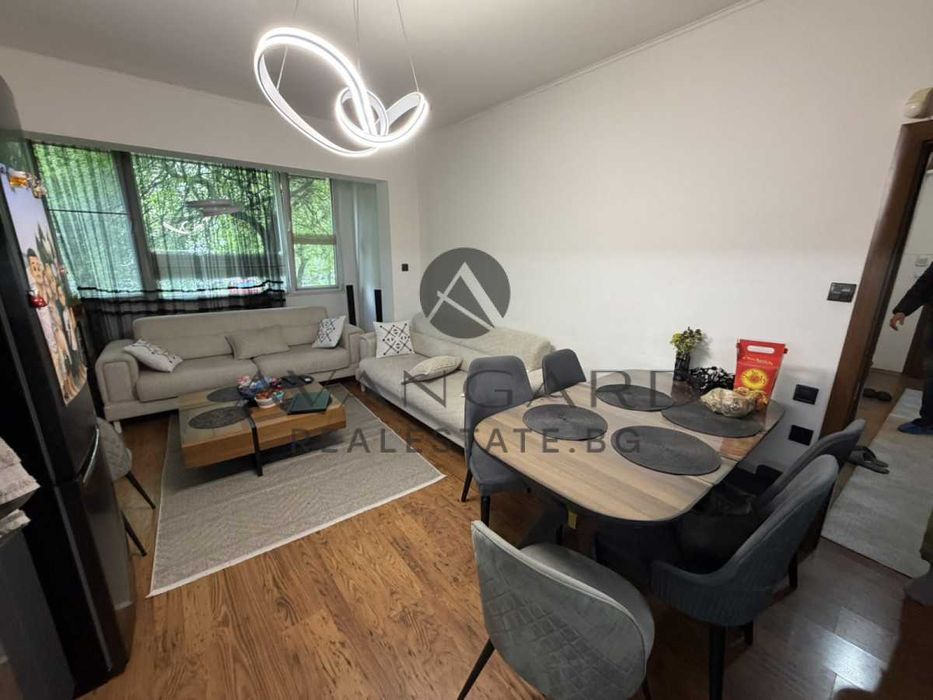 Продава се Четиристаен апартамент в Пловдив, Тракия - 86 кв.м за 956 €/кв.м - Снимка #2