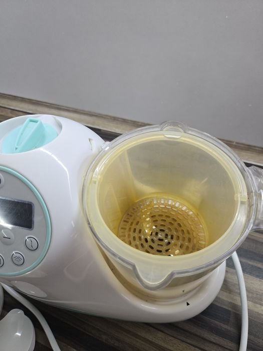 Уред за  приготвяне  на пюрета