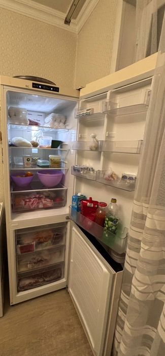 Продам холодильник