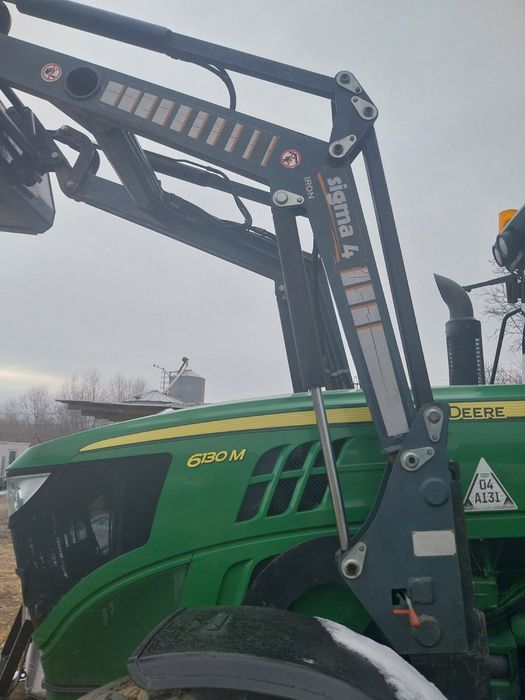 Продава се челен товарач