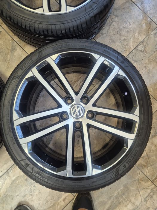Оригинални джанти 18 цола  с гуми Vw Golf 7 5X112 57.1 7.5x 18ET49