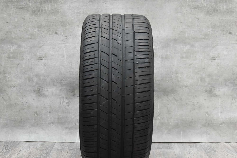 Гума 305/40/20 Hankook