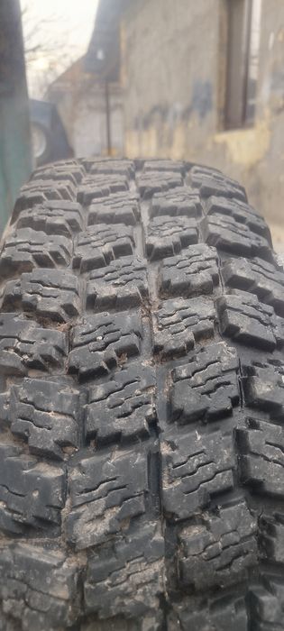 Продам комплект диски с резиной УАЗ