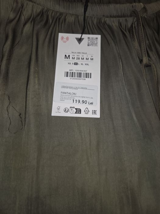 Pantaloni zara satinati