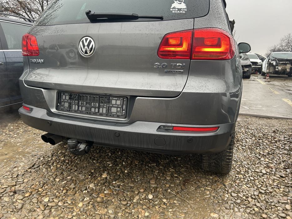 Haion cu lunetă Volkswagen Tiguan 2012 Facelift