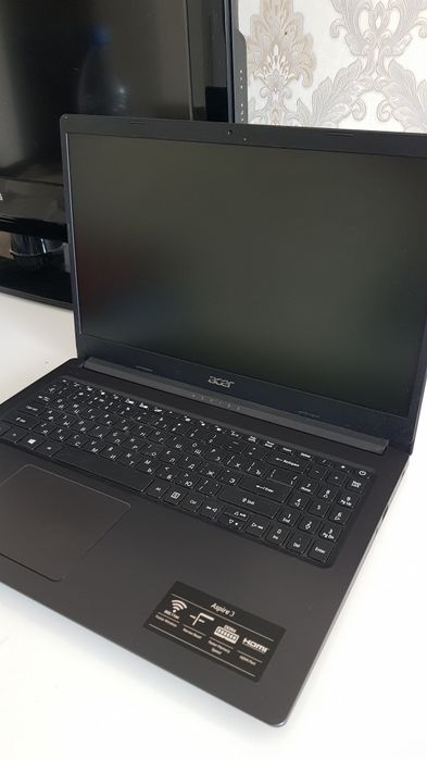 Ноутбук ACER aspire 3