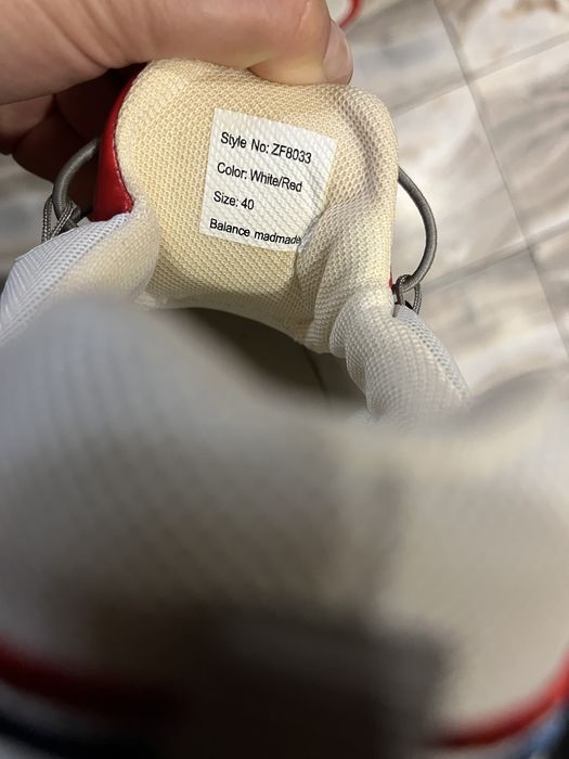 Сникърси, нови, цветни