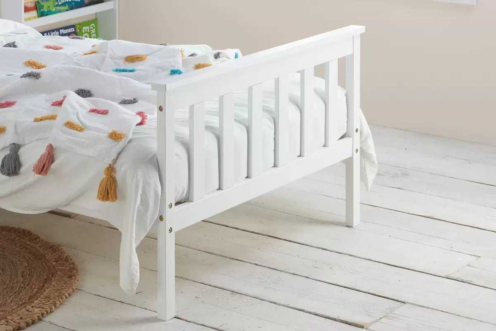 Единично бяло легло - дървено Намаление