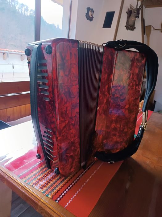 Акордеон 120 баса