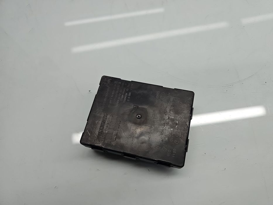 Modul control Keyless Entry Volkswagen Passat B8 Variant (3G5) [Fabr