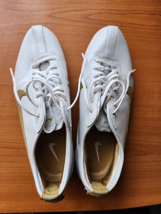 Pantofi sport Nike Air marime 39