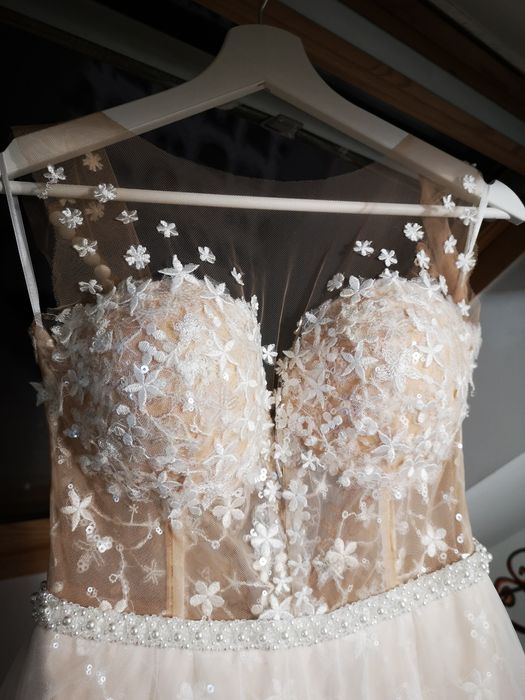 Vând Rochie de mireasa XS