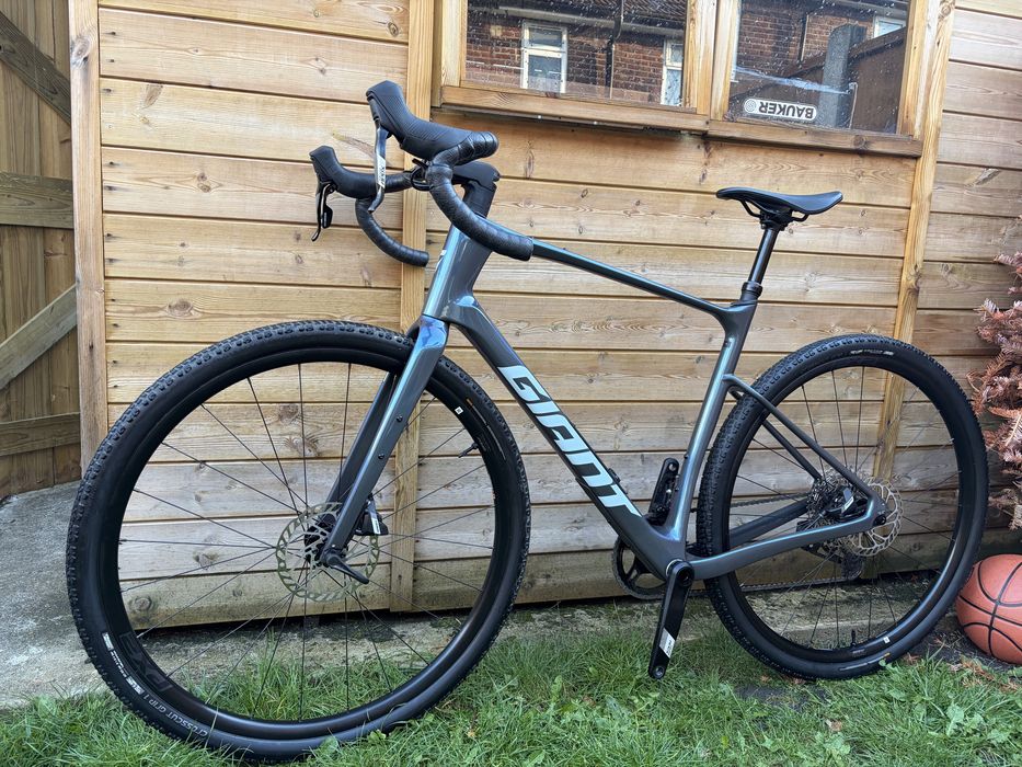 Giant revolt carbon