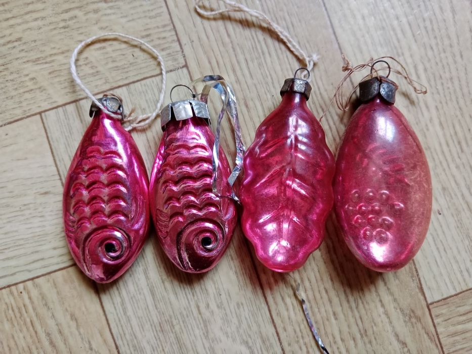 Продам стеклянные игрушки