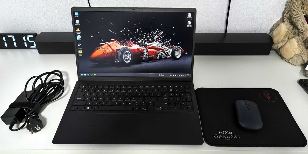 Laptop Dell Vostro 3520 i3-1215U