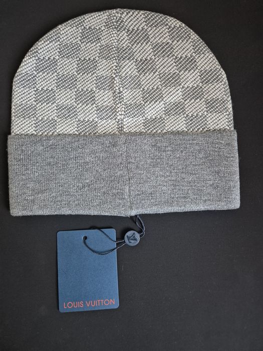 Caciula Louis Vuitton