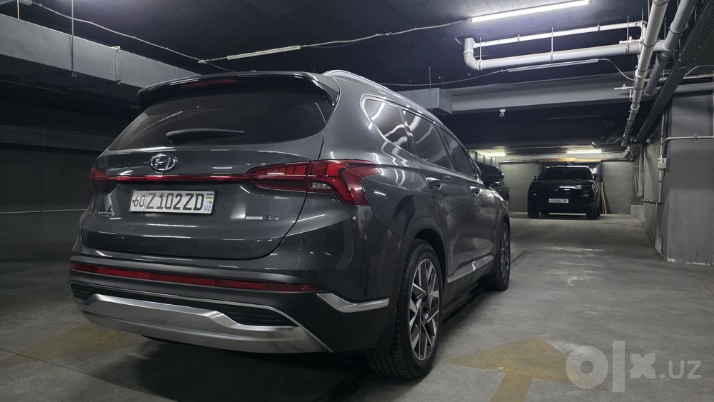 Автомобиль Hyundai "Santa Fe" 2023